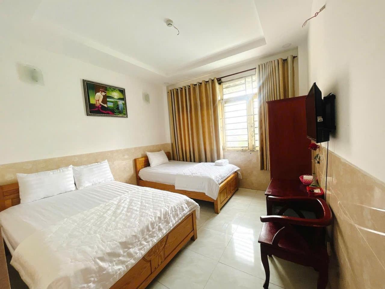 Khach San Thien Phuc Hotel Ho Chi Minh City Exterior photo