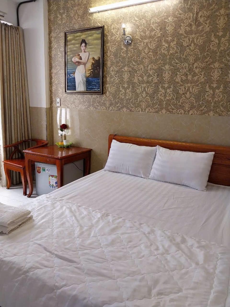 Khach San Thien Phuc Hotel Ho Chi Minh City Exterior photo